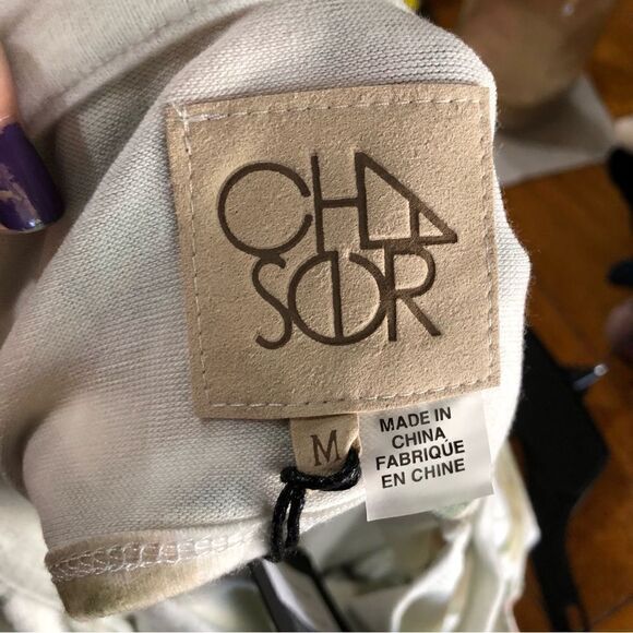 NWT Chaser Love Knit Long Sleeve Slit Dolman Pullover Floral Sweater Cream - M - Picture 13 of 13